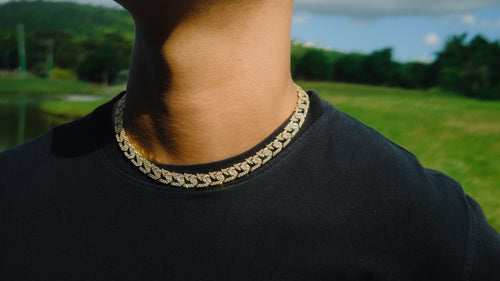 Baguette Chain in Yellow Gold