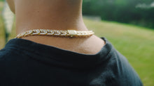 Load image into Gallery viewer, Baguette Chain in Yellow Gold